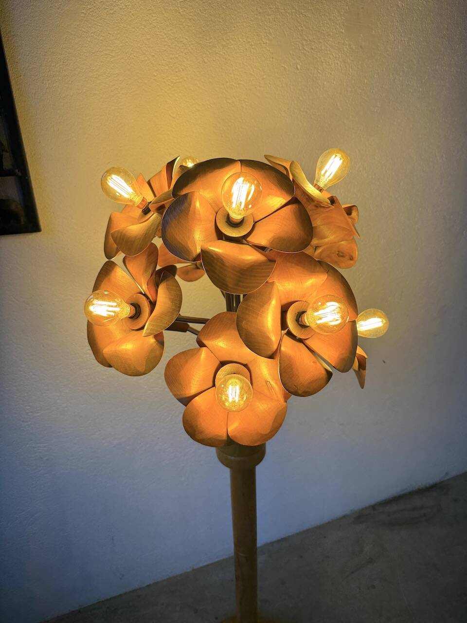 Ornamental floor lamp with "flower" patterns from the 1970s.