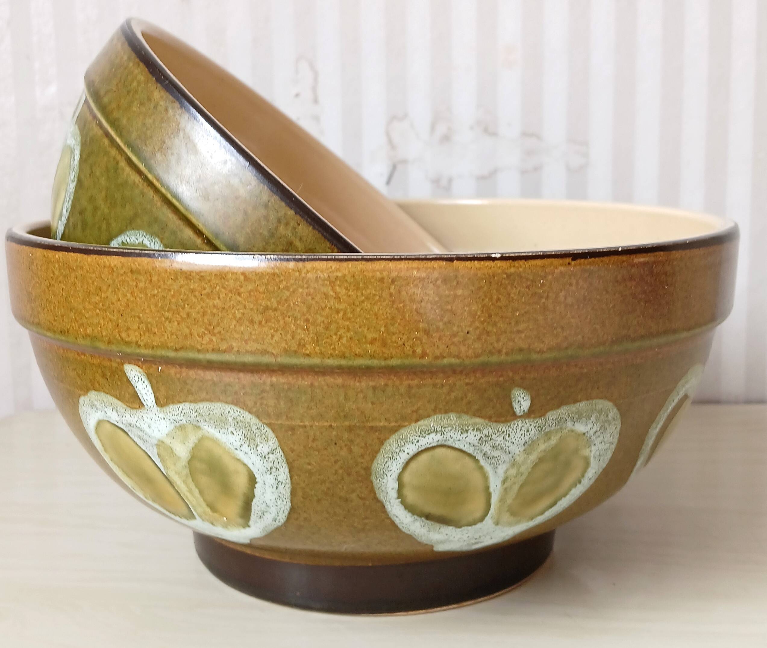 2 glazed ceramic salad bowls, stylized apples, 1970