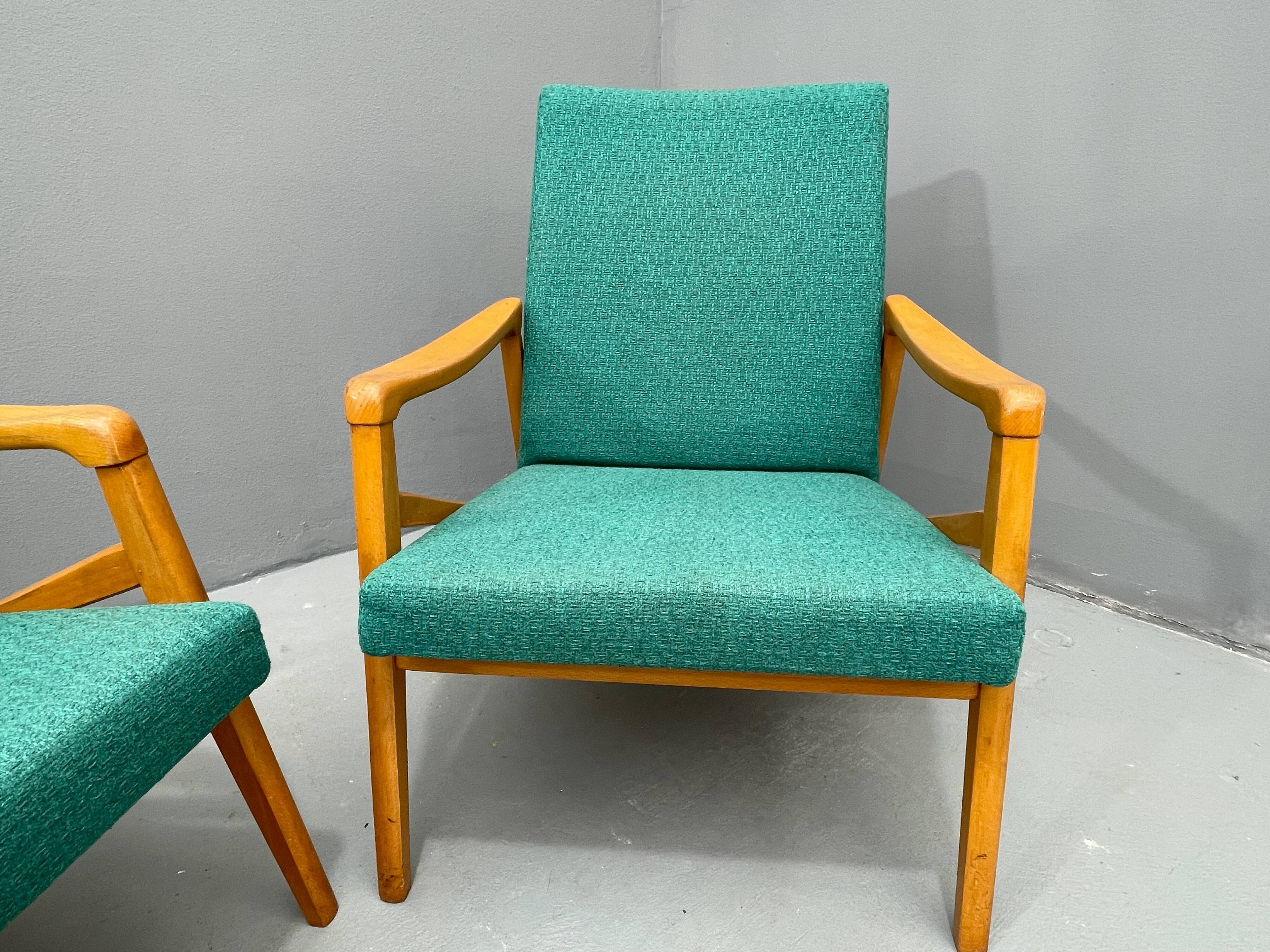 Paire de fauteuils vintage par Jiří Jiroutek pour Interiér Praha, 1960