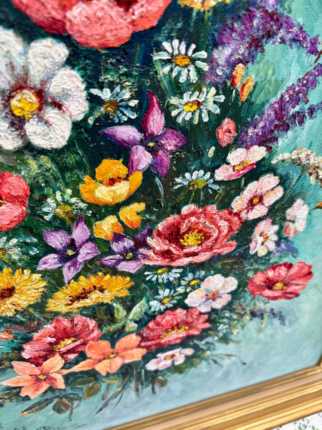 Oil on canvas, antique, in a gilded wooden frame.