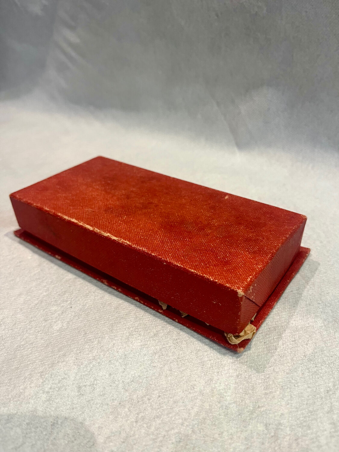 Crystal and silver-plated salt and pepper set