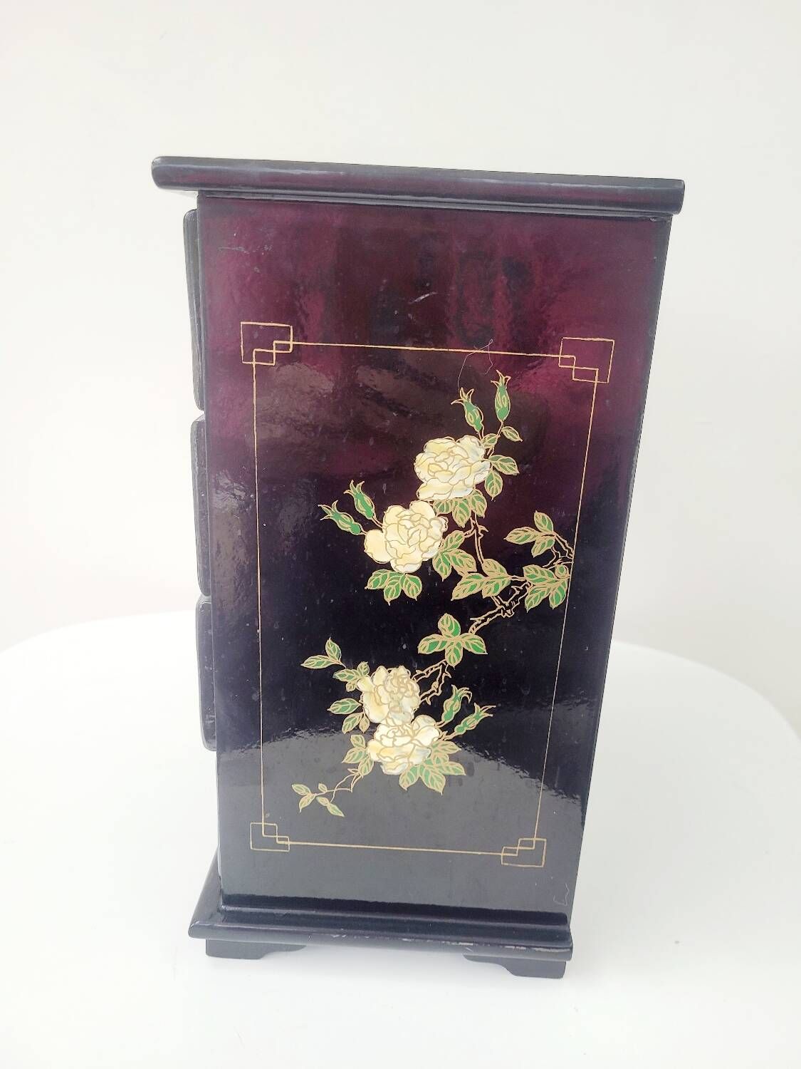 Lacquered jewelry box in chest shape with 4 drawers made in Shanghai