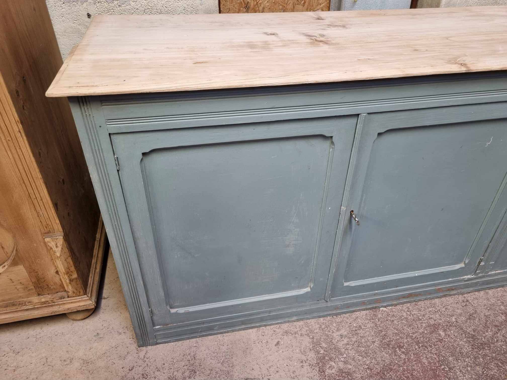 4-door trade furniture