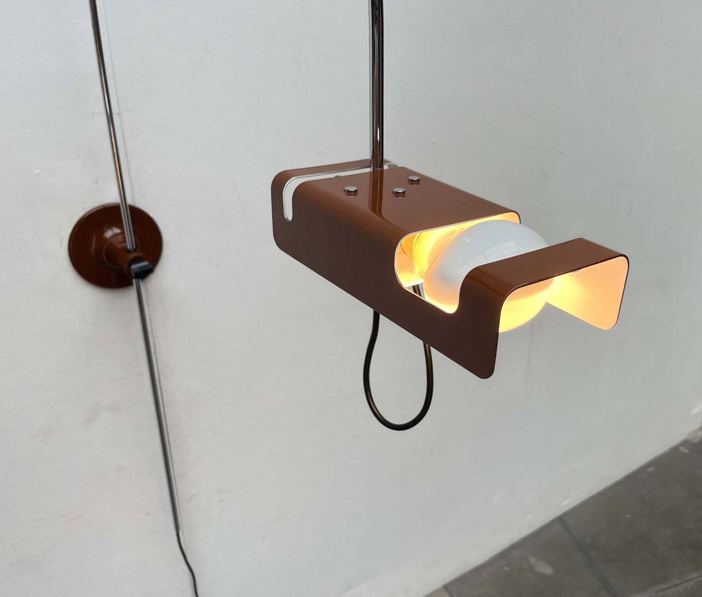 Mid-Century Modern Italian Space Arc Spider Wall Lamp by Joe Colombo for Oluce, 1960s