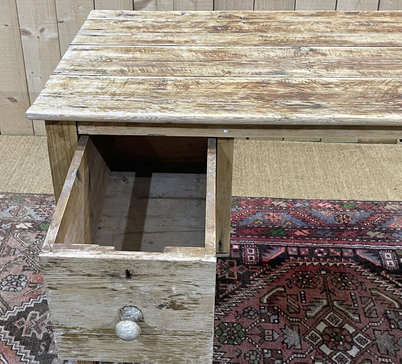 English flat desk in fir of the early twentieth century