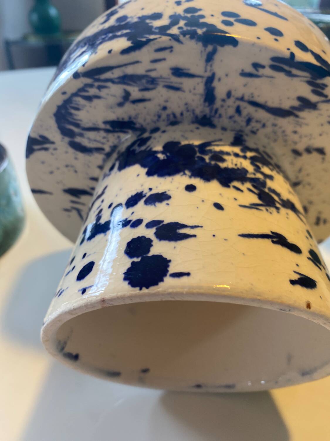 Ceramic footed bowls