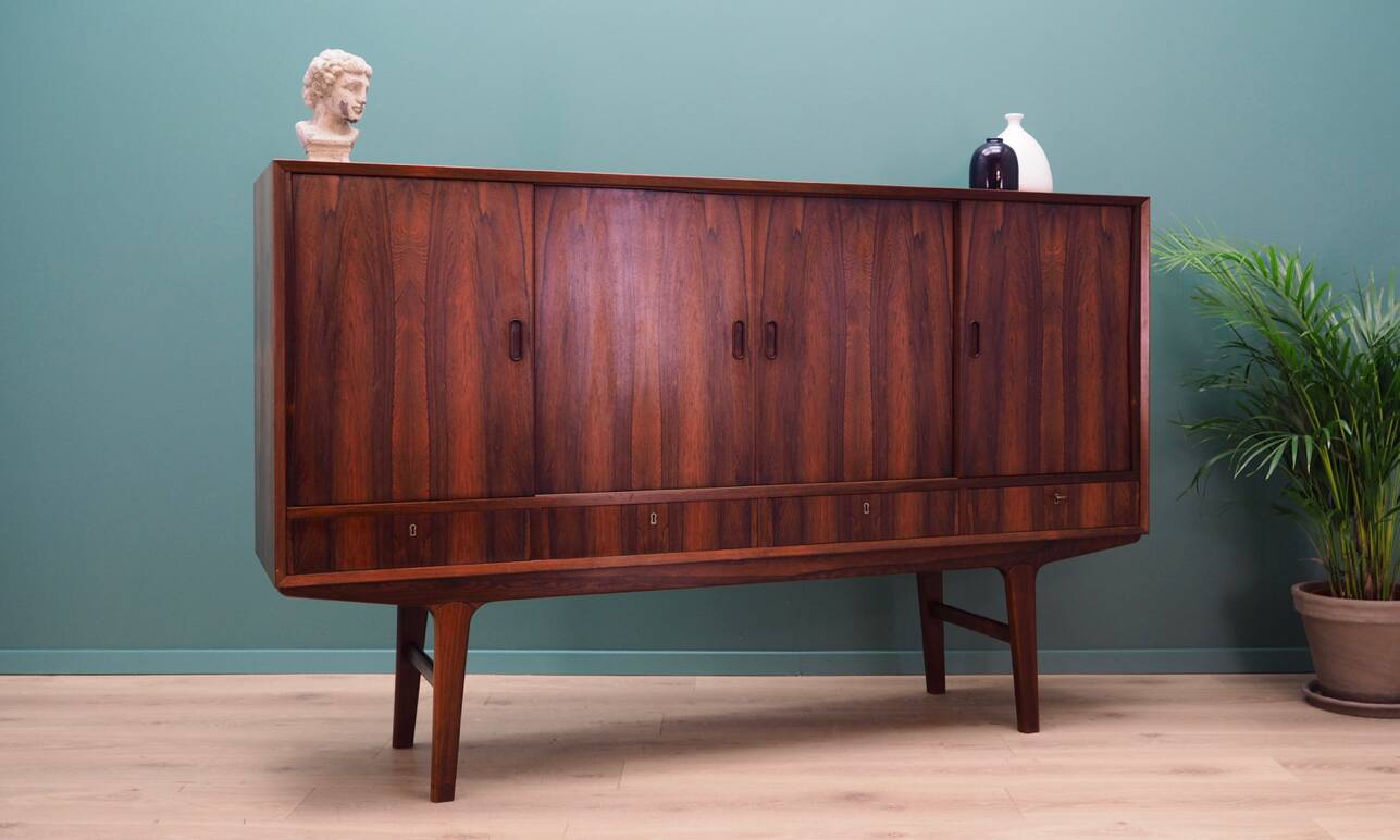 Enfilade en palissandre, design danois, années 1970, production : Danemark