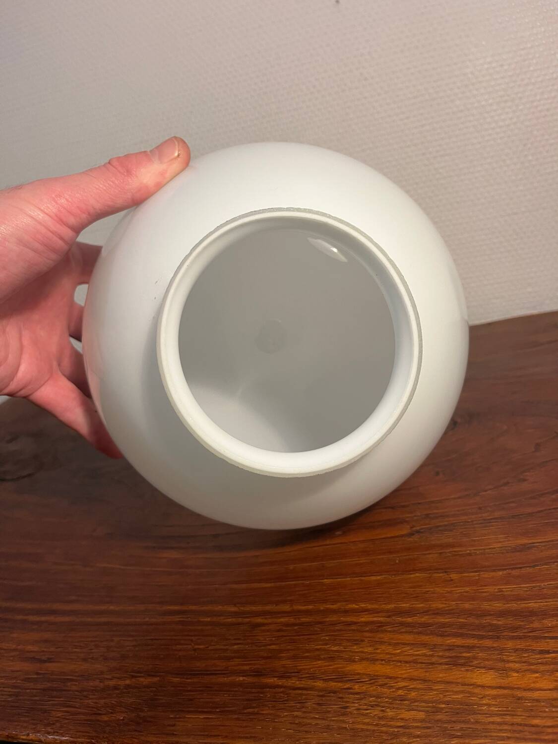 Opaline and black metal table lamp, 1980s