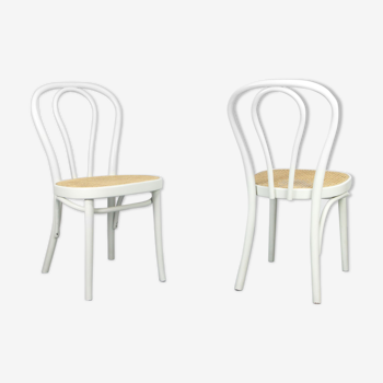 White chairs, set of 2
