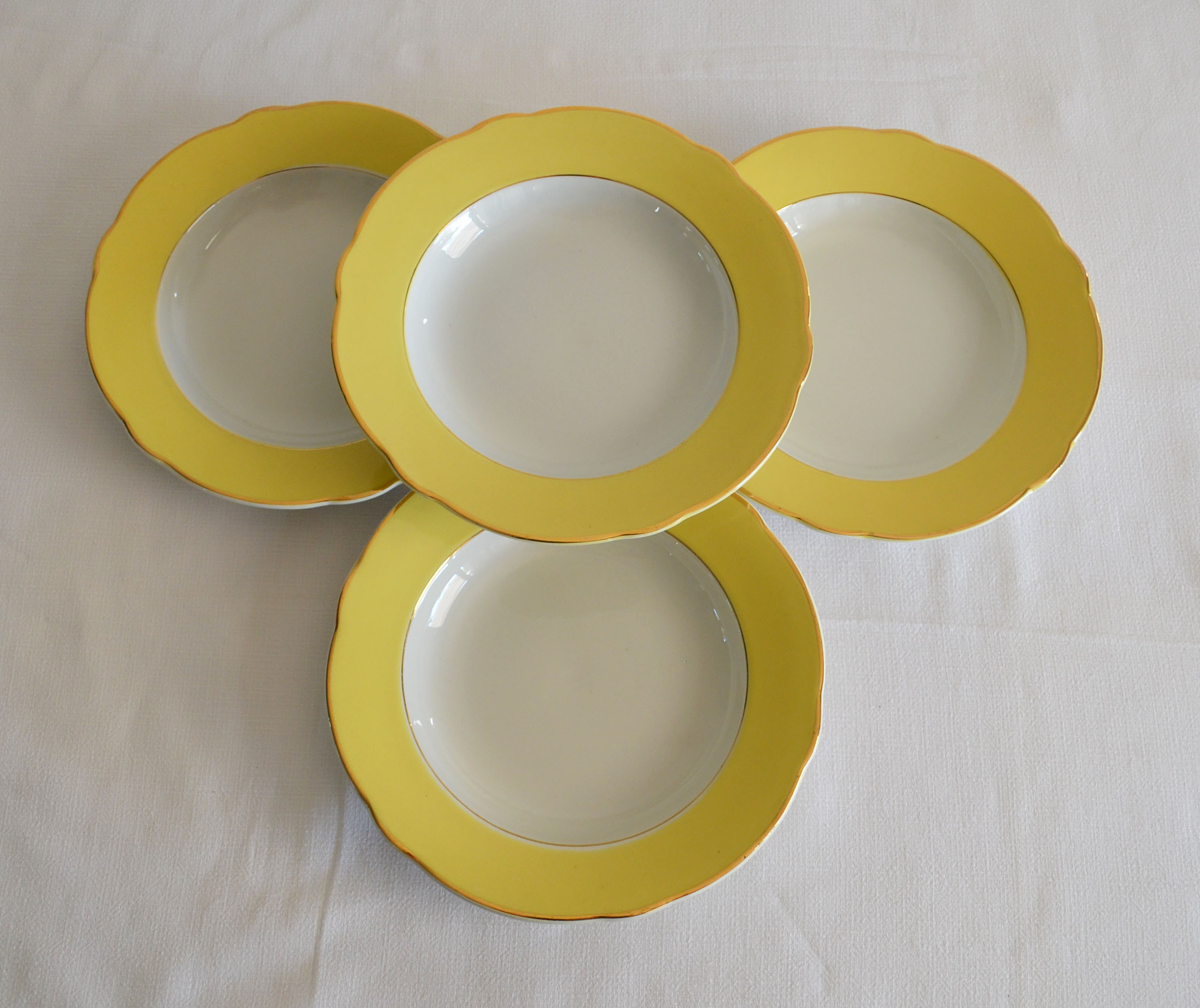 4 plates Lunéville model Daffodil