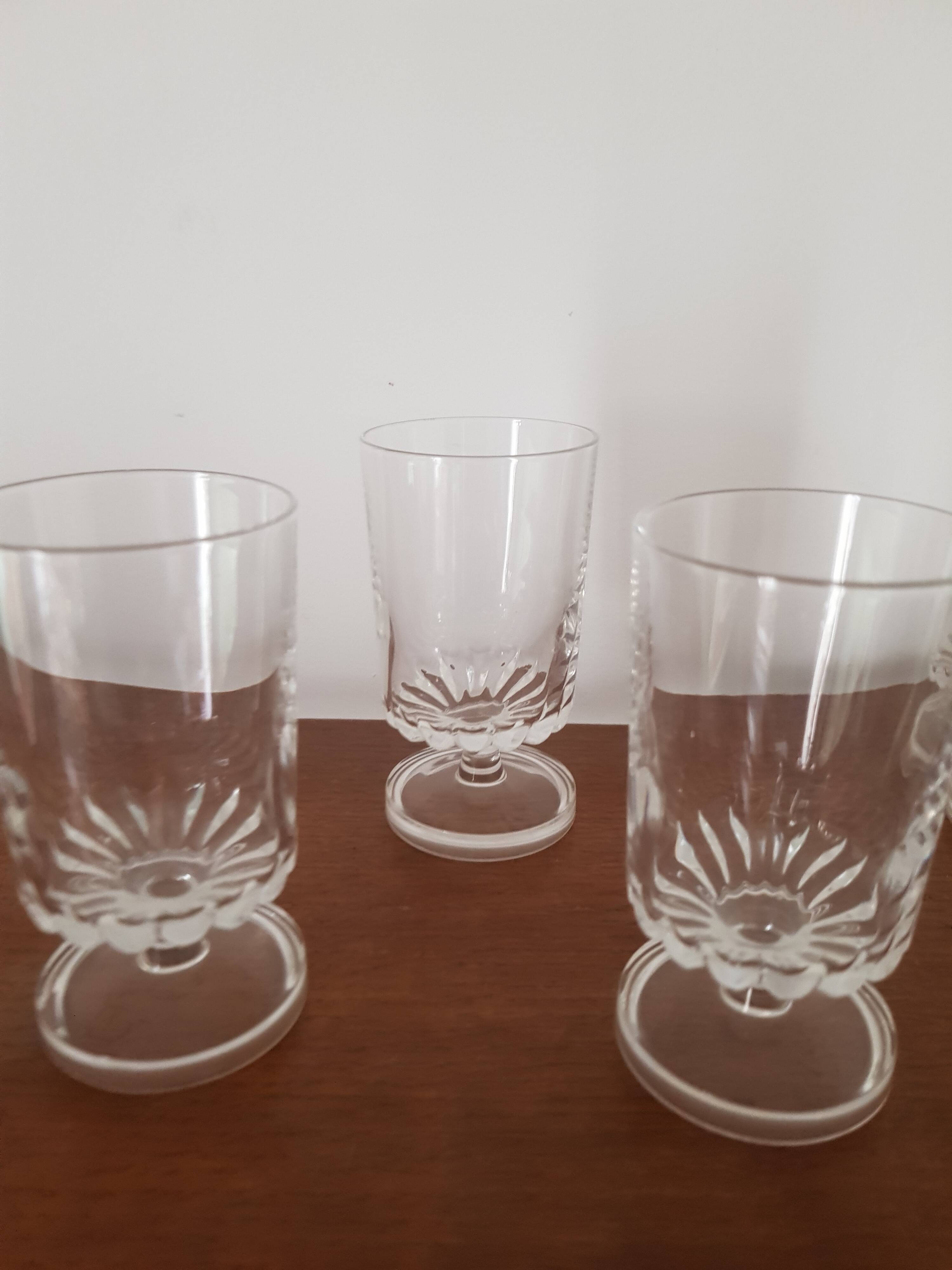 Set of 6 cavalier stemmed glasses
