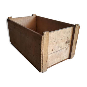 Wooden transport case