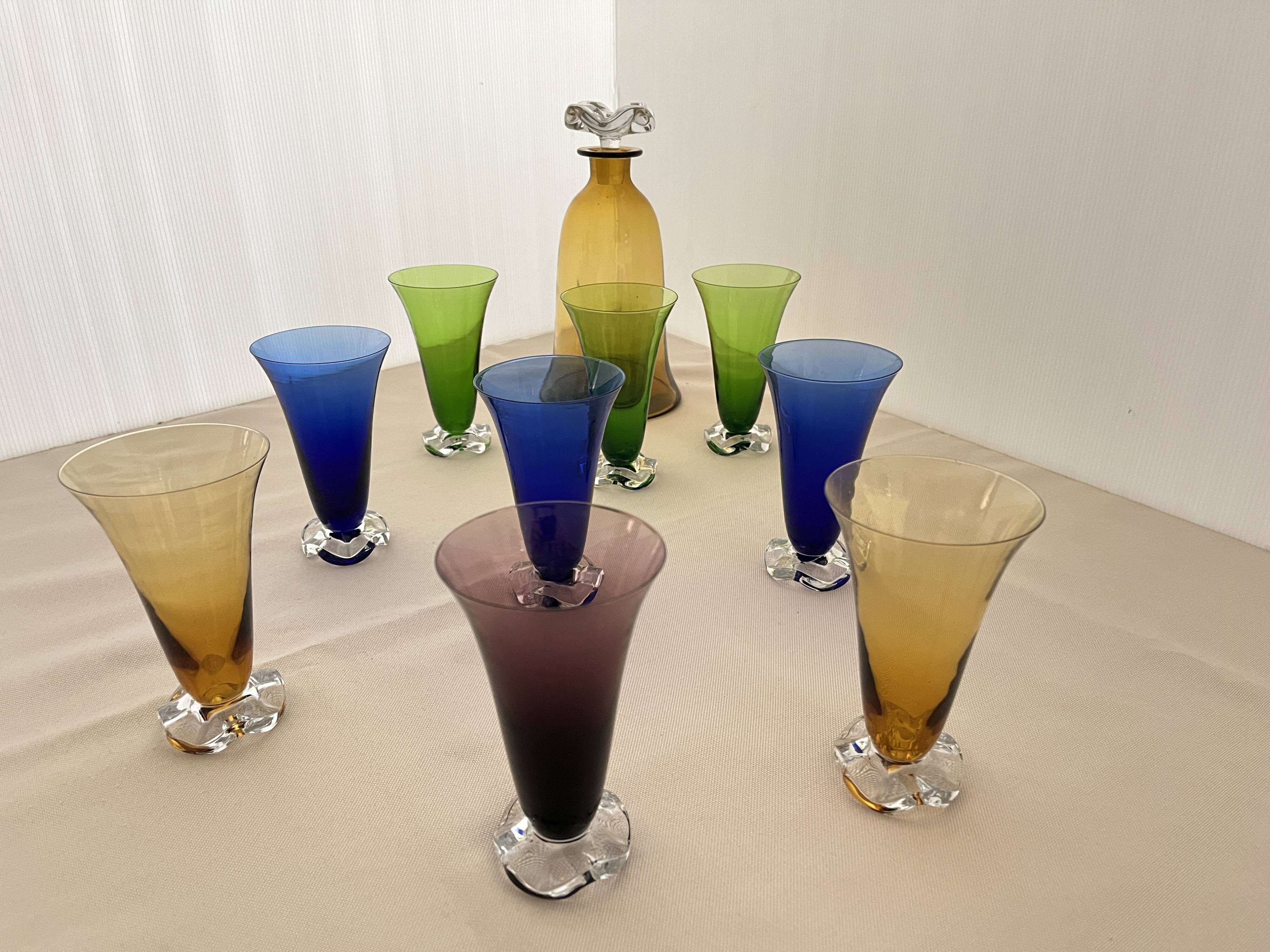 Vintage carafe and glasses service (19) in Murano glass from the 50s.