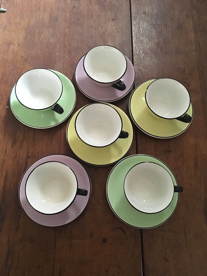 Six cups coffee ' 60s, gien mill of wolves.