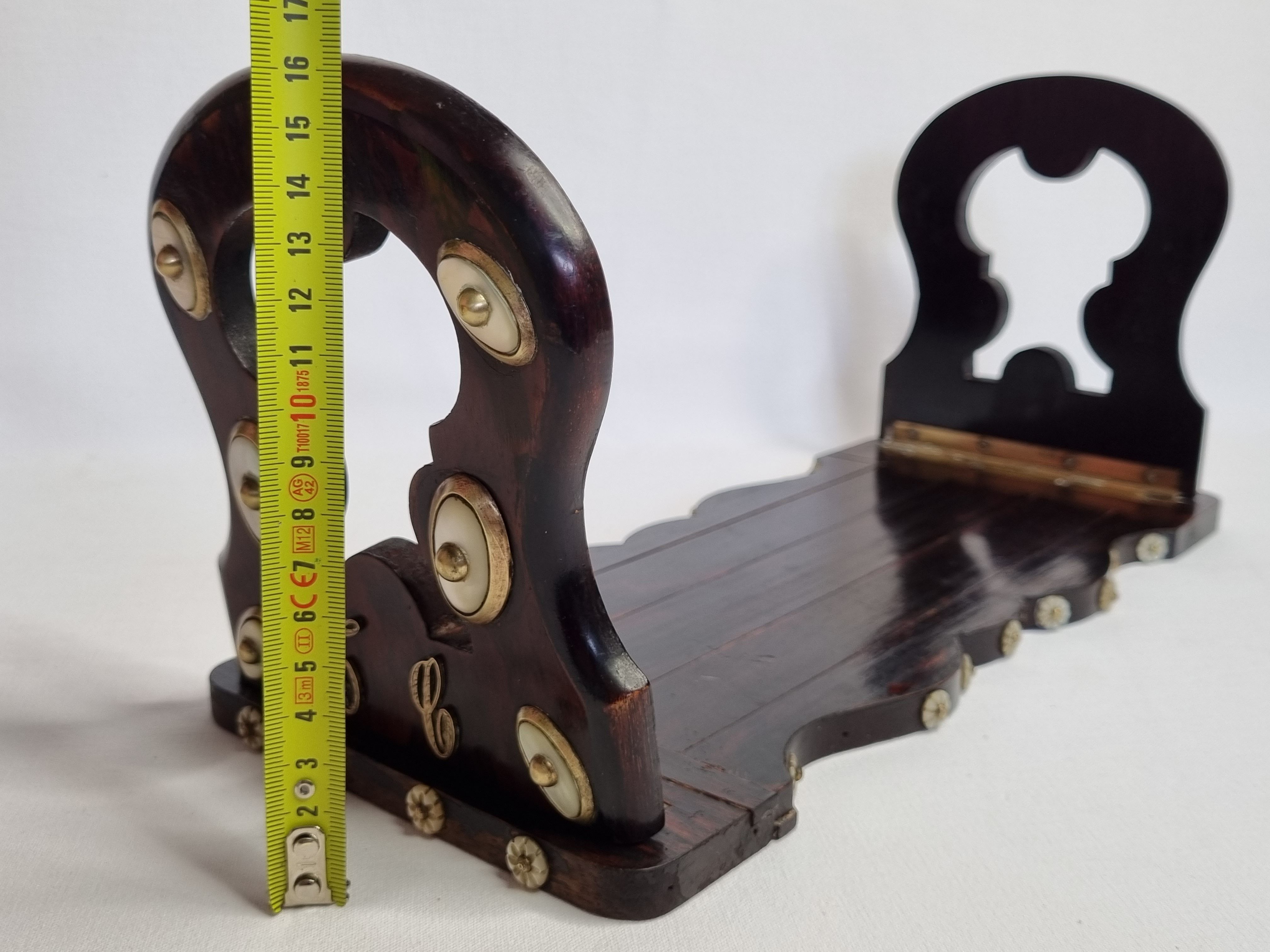 Folding bookends in wood and mother-of-pearl
