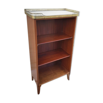 Old mahogany bibus