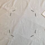 Embroidered tablecloth and 6 embroidered towels