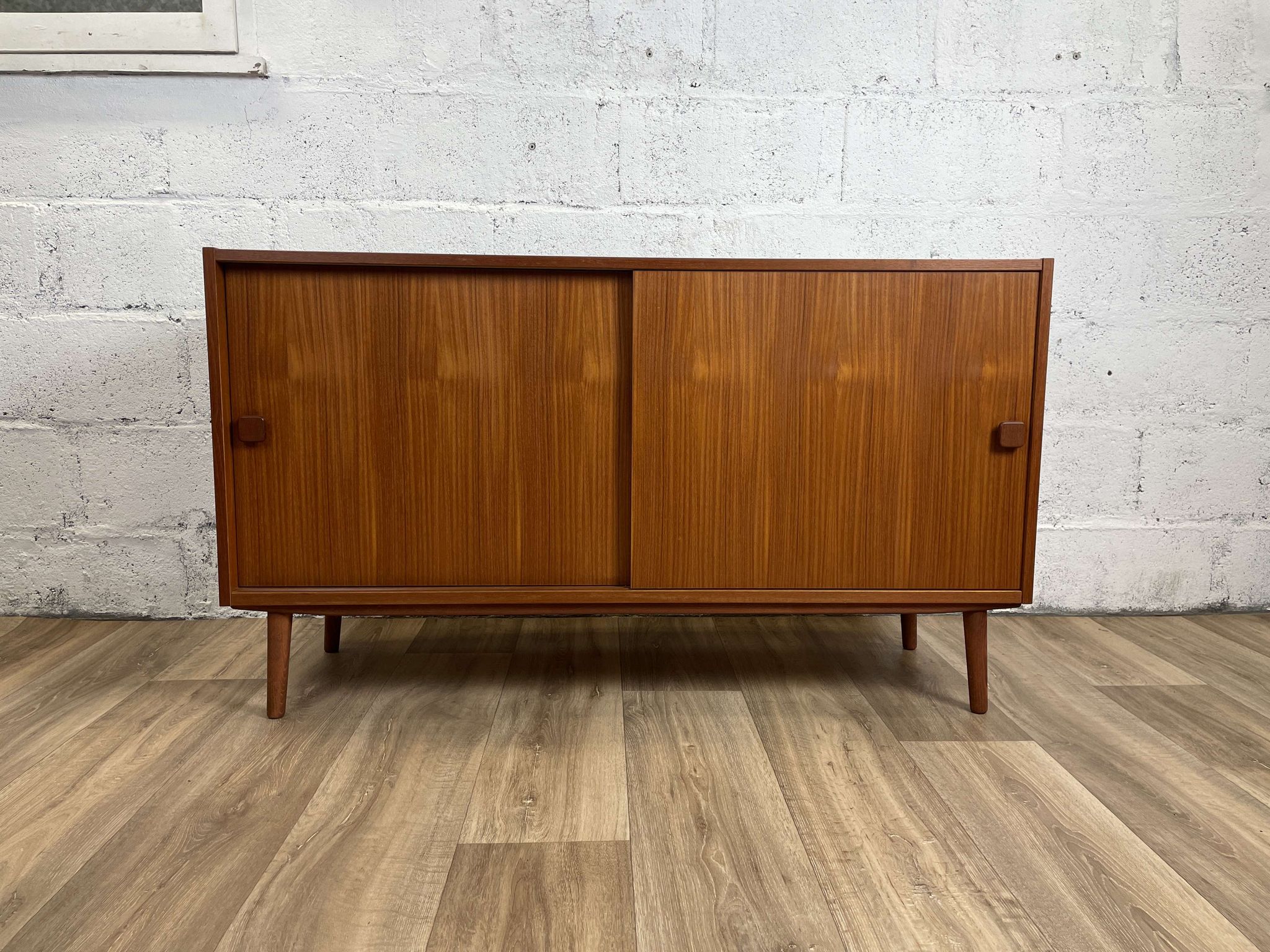Enfilade scandinave mi-longue vintage en teck, années 60
