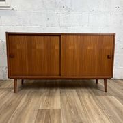 Enfilade scandinave mi-longue vintage en teck, années 60