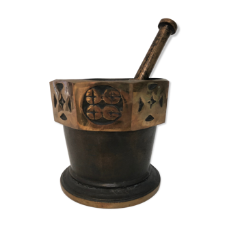 Bronze mortar, Art Deco, signed "The bronze"