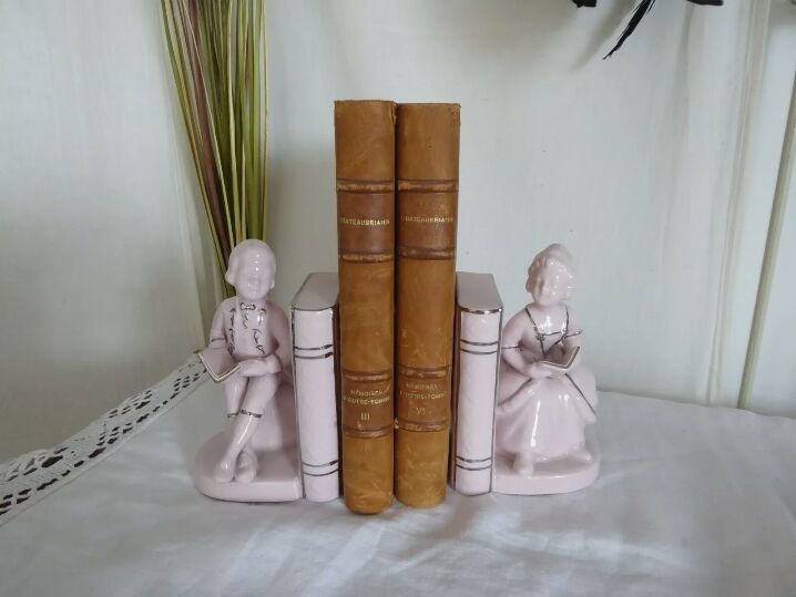Serre livres en porcelaine