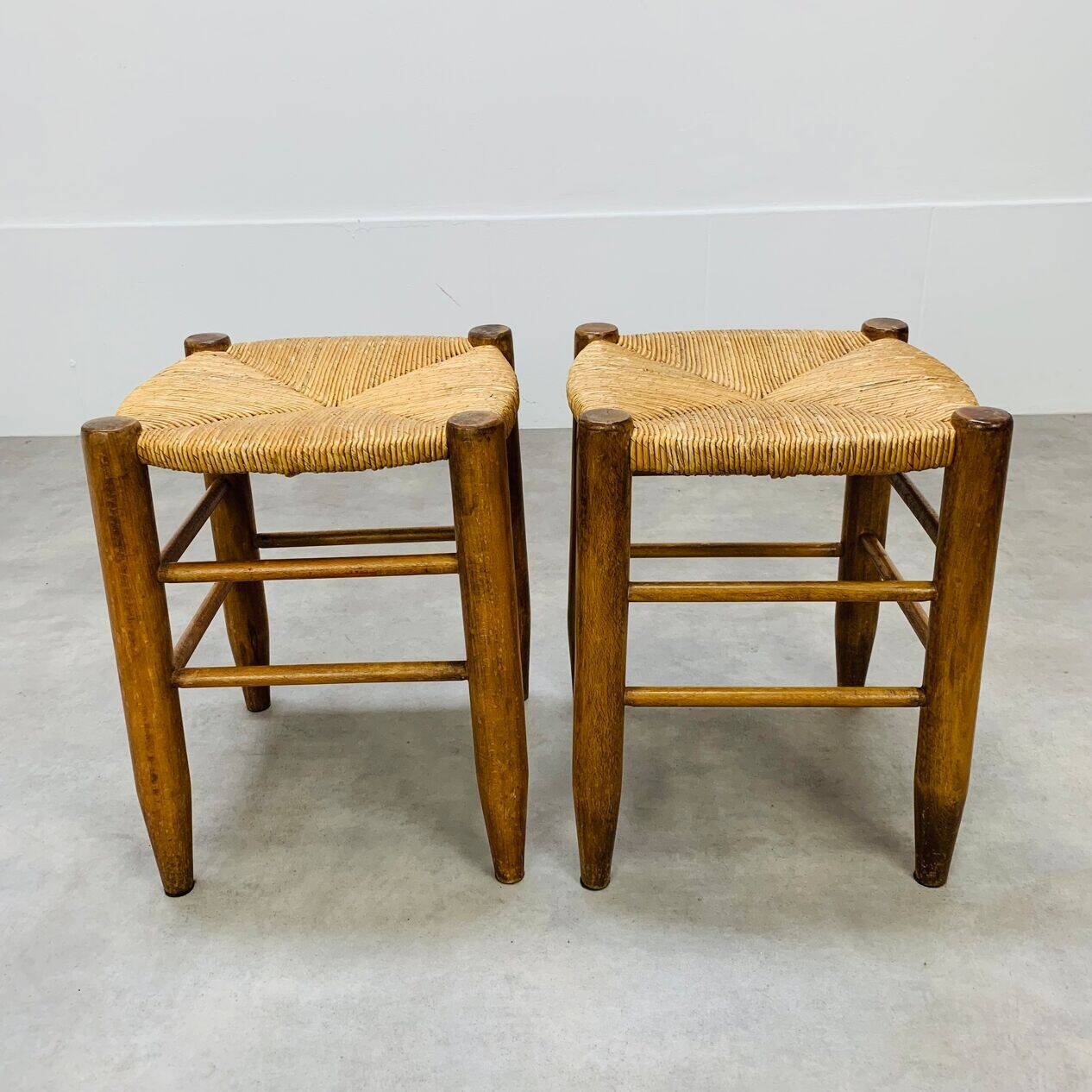 Pair of straw and wood stools, 1960s, neo-rustic style.