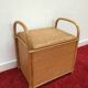 Coffre banc vintage en rotin tressé