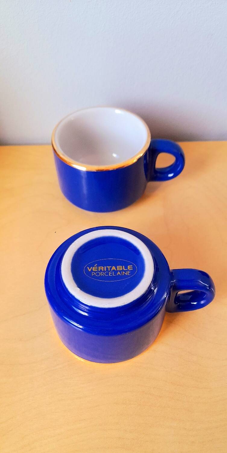 Porcelain coffee cups