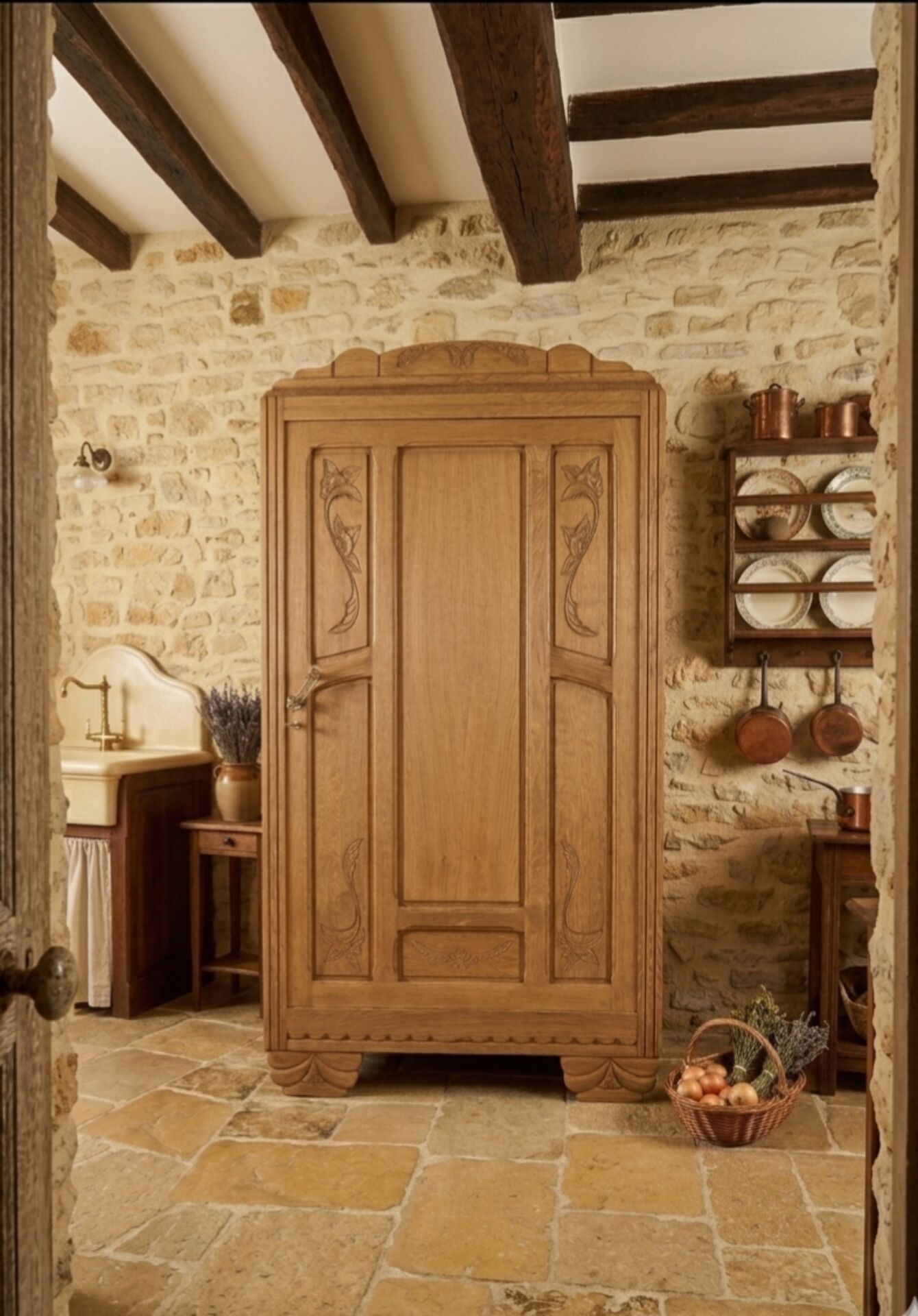 Art Deco oak bonnetière