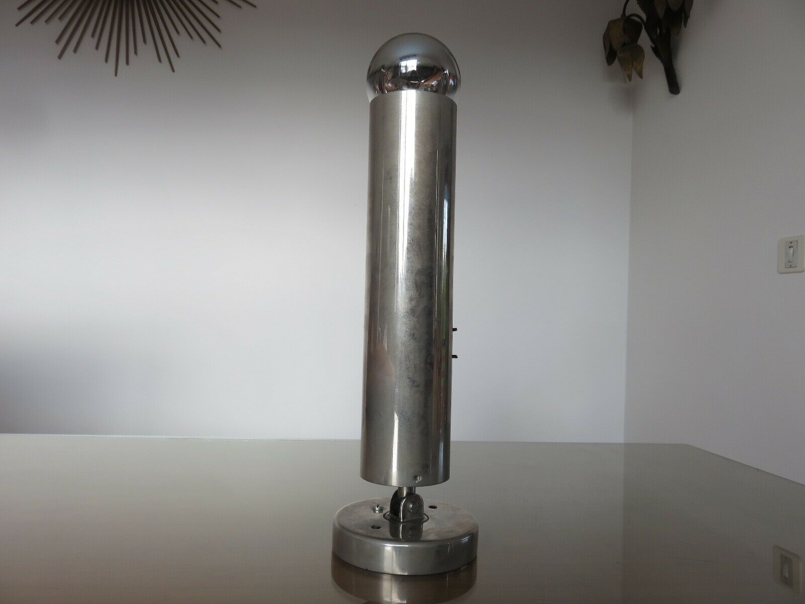 Minimalist wall lamp " lita " articulated in chrome brass 70s