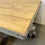 Table basse industrielle grise, années 1960