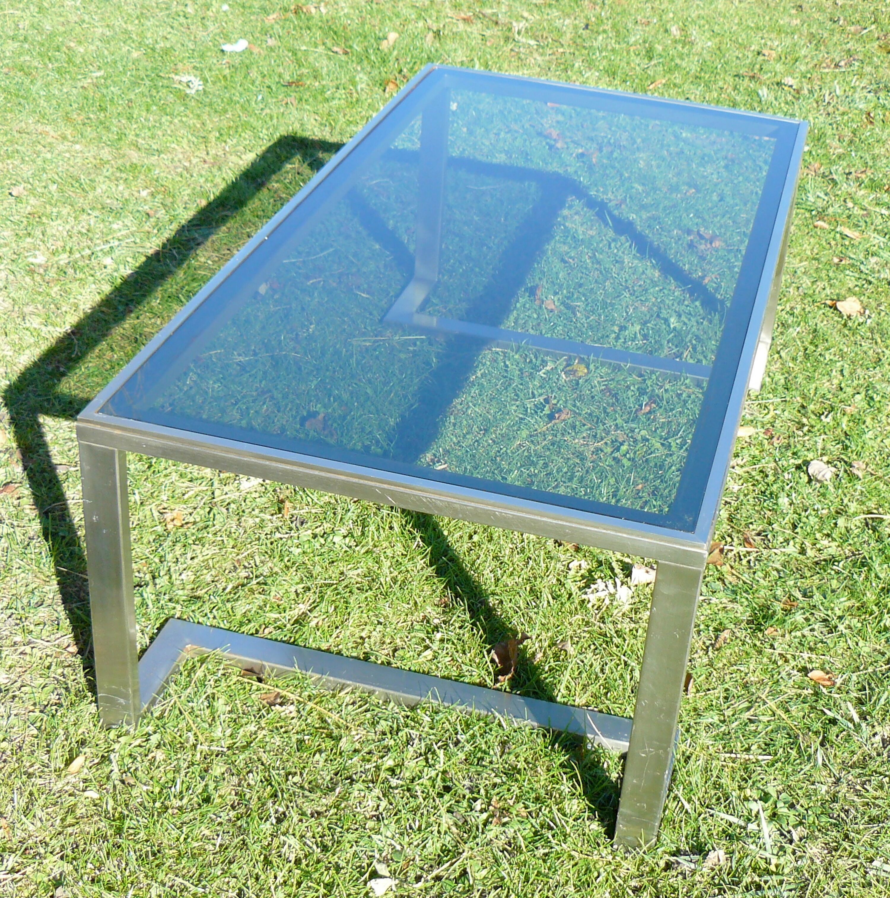 Table basse 1960 métal et verre fumé