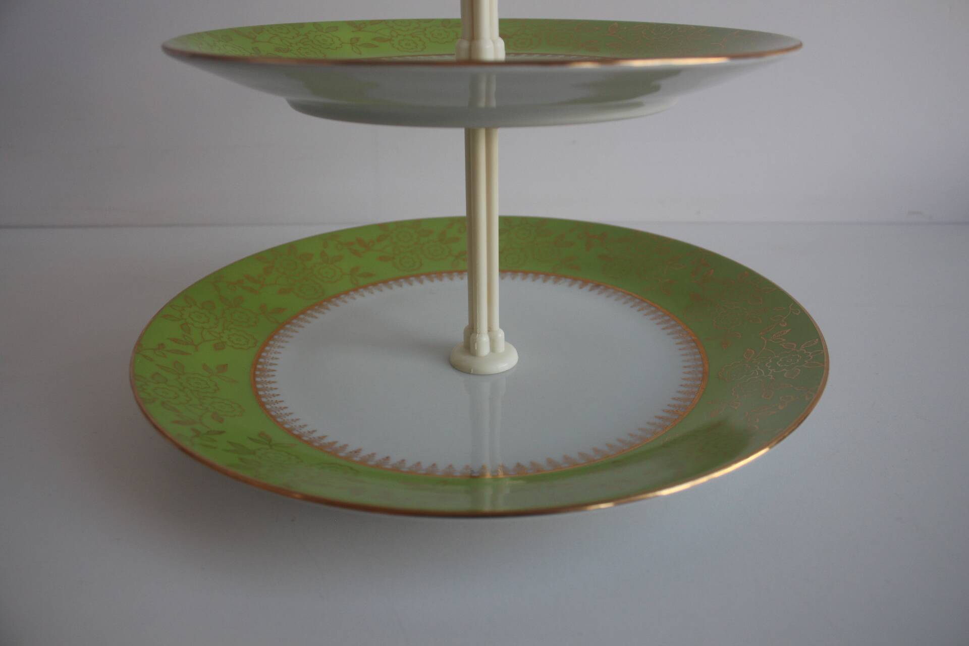 Multi-tiered porcelain tray, Stará Role porcelain, Czechoslovakia, 1950s.