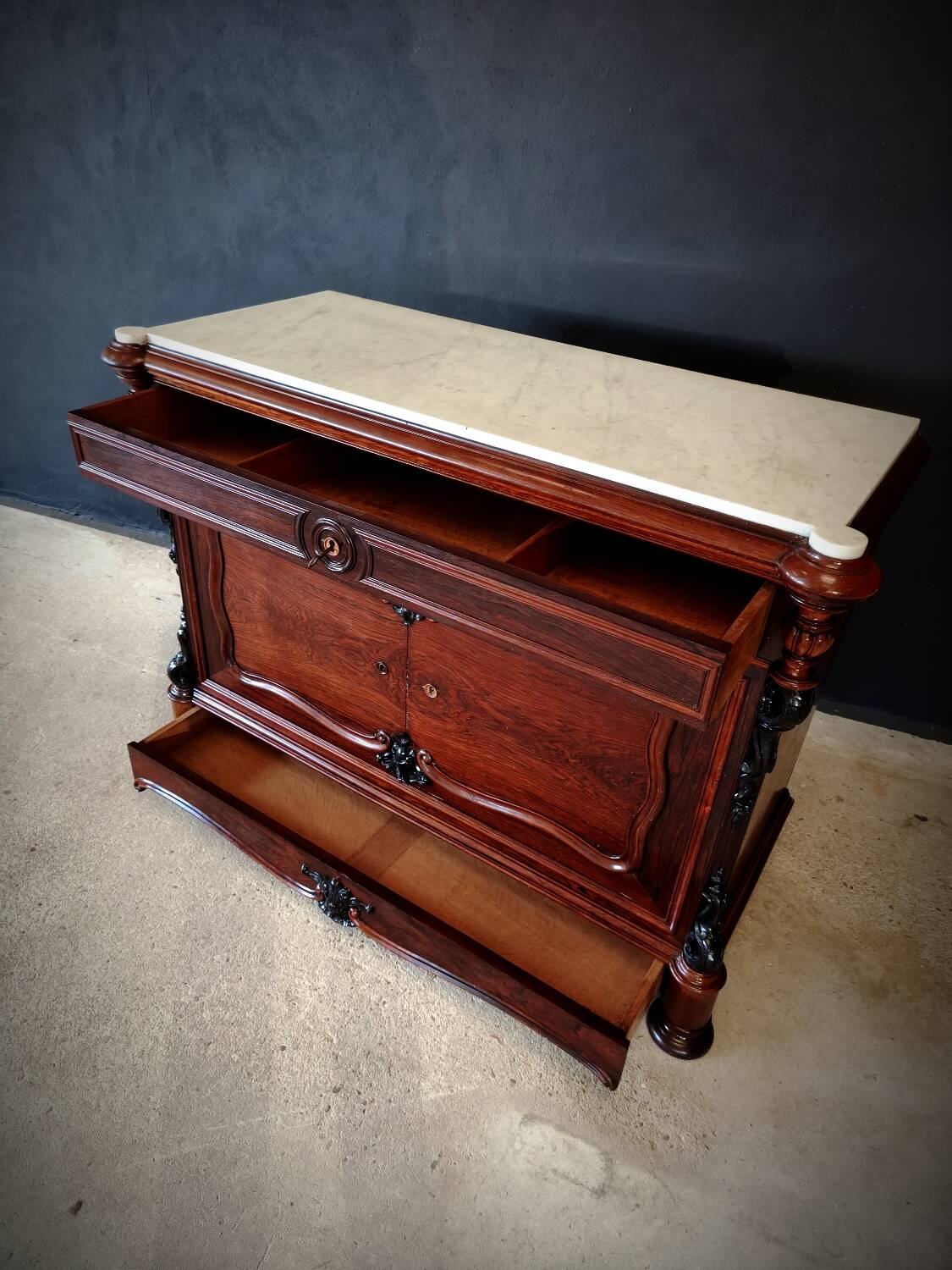 Pantry chest of drawers