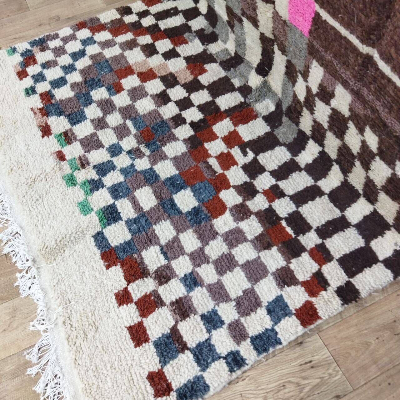 Handmade Moroccan Berber rug 280 x 176 cm