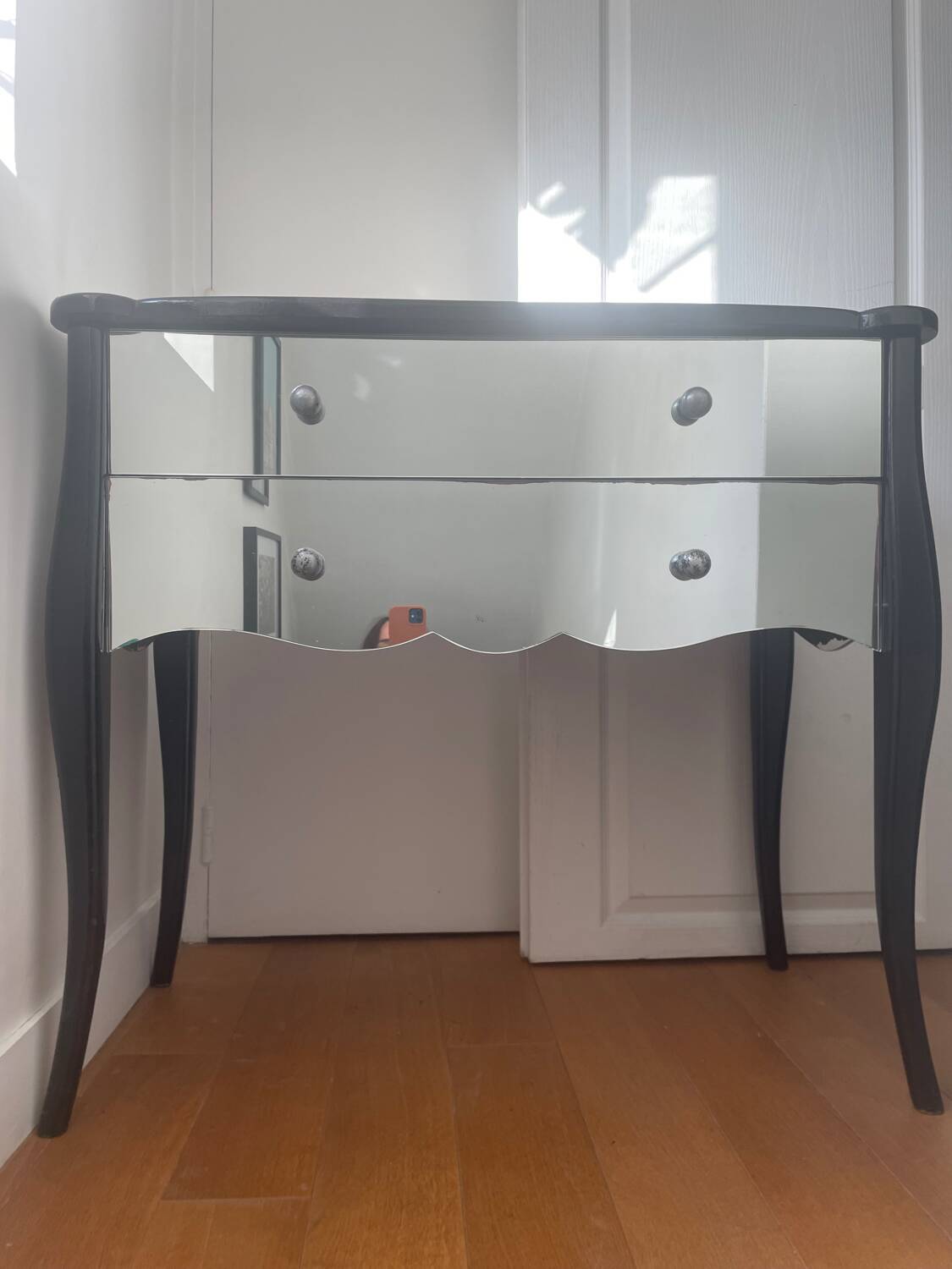 Mirror console
