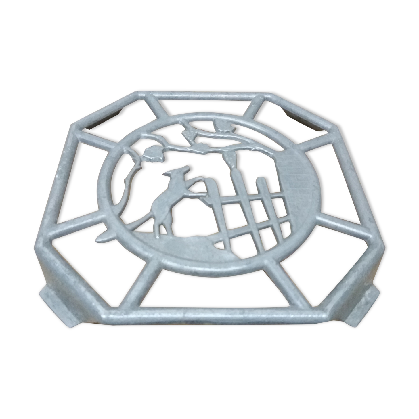 Art Deco Flat Underside