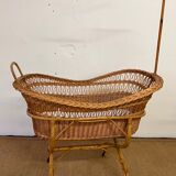 Rattan cradle on wheels