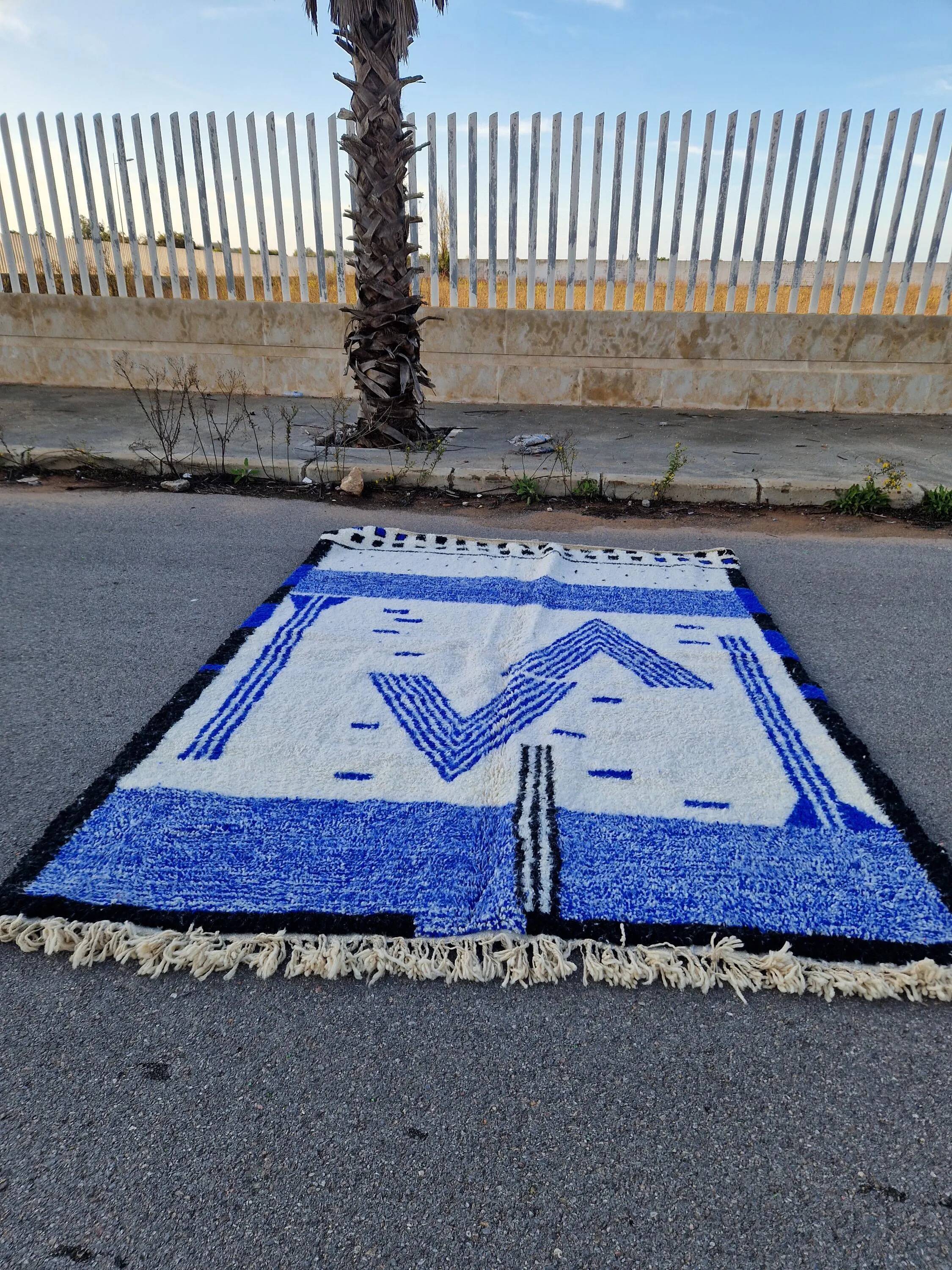 Traditional Moroccan wool rug 2.5 x 1.5 m