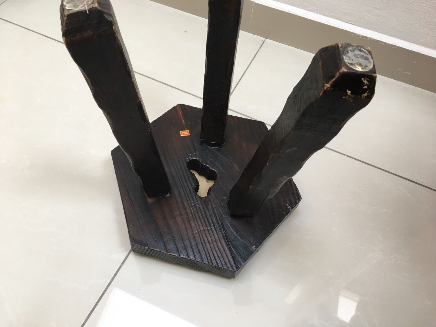 Spanish tripod stool