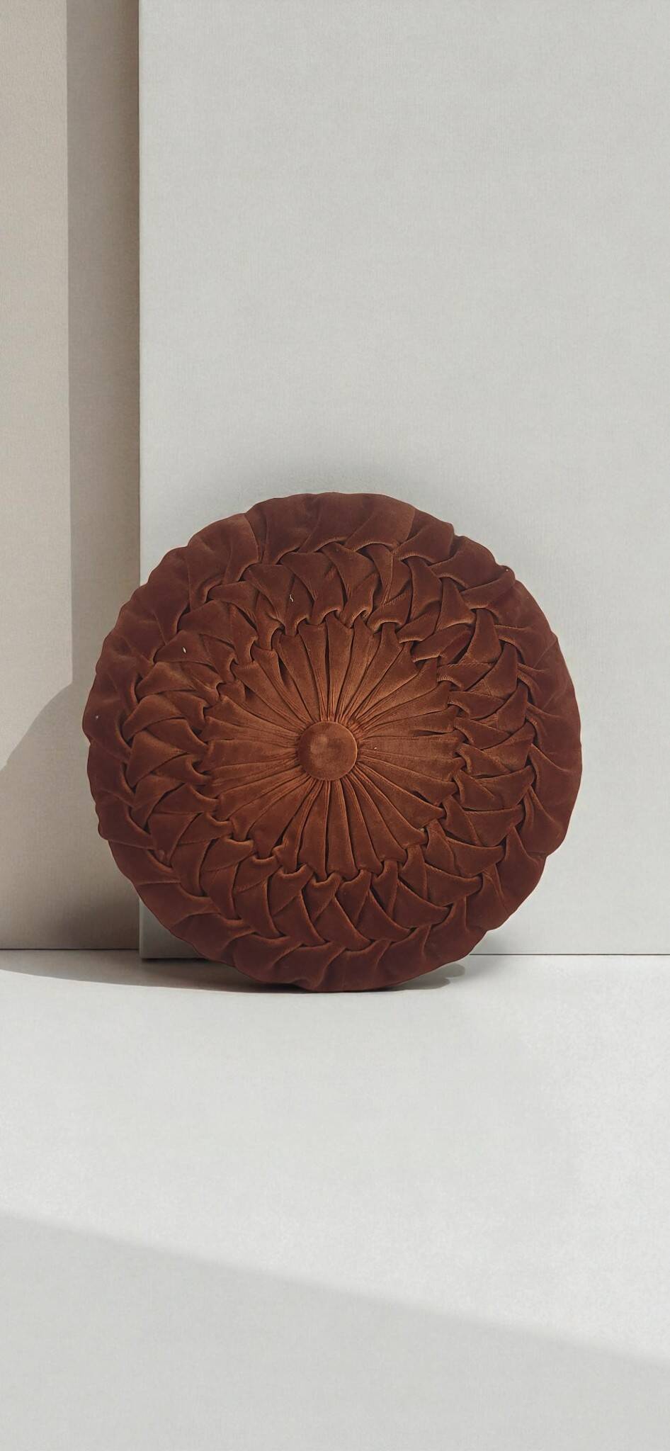 Round pleated velvet cushion