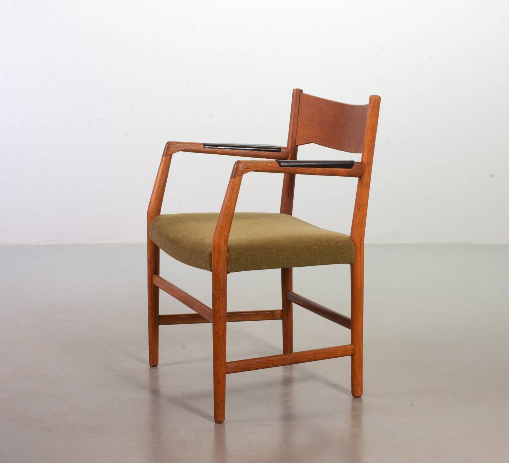 Hans Wegner Danish 'Town Hall' Wooden Arm / Side Chairs by Plan Mobler 50s