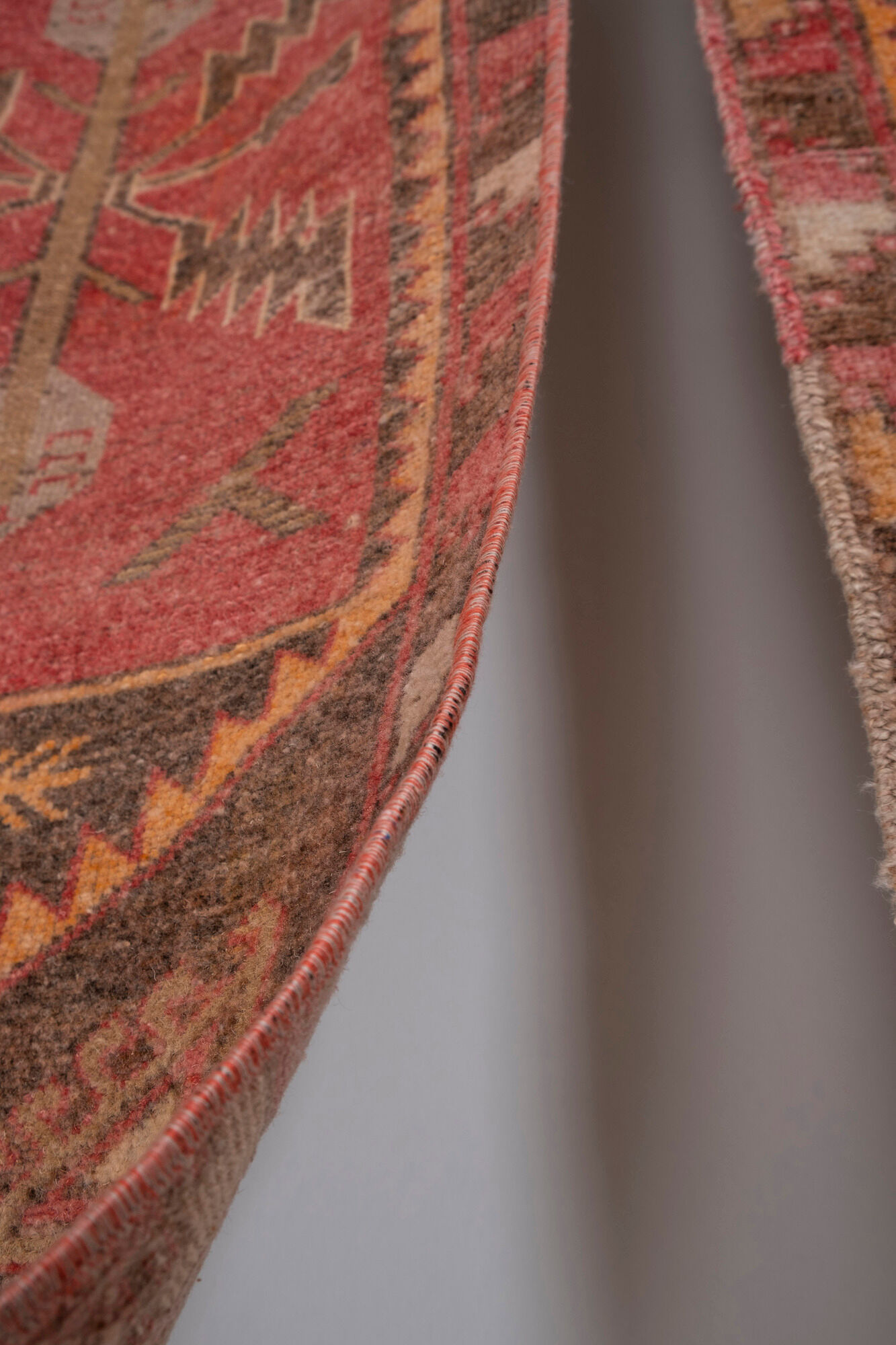 Set of 2 piece hand knotted oriental turkish area rugs 48 x 108 - 50 x 110 cm