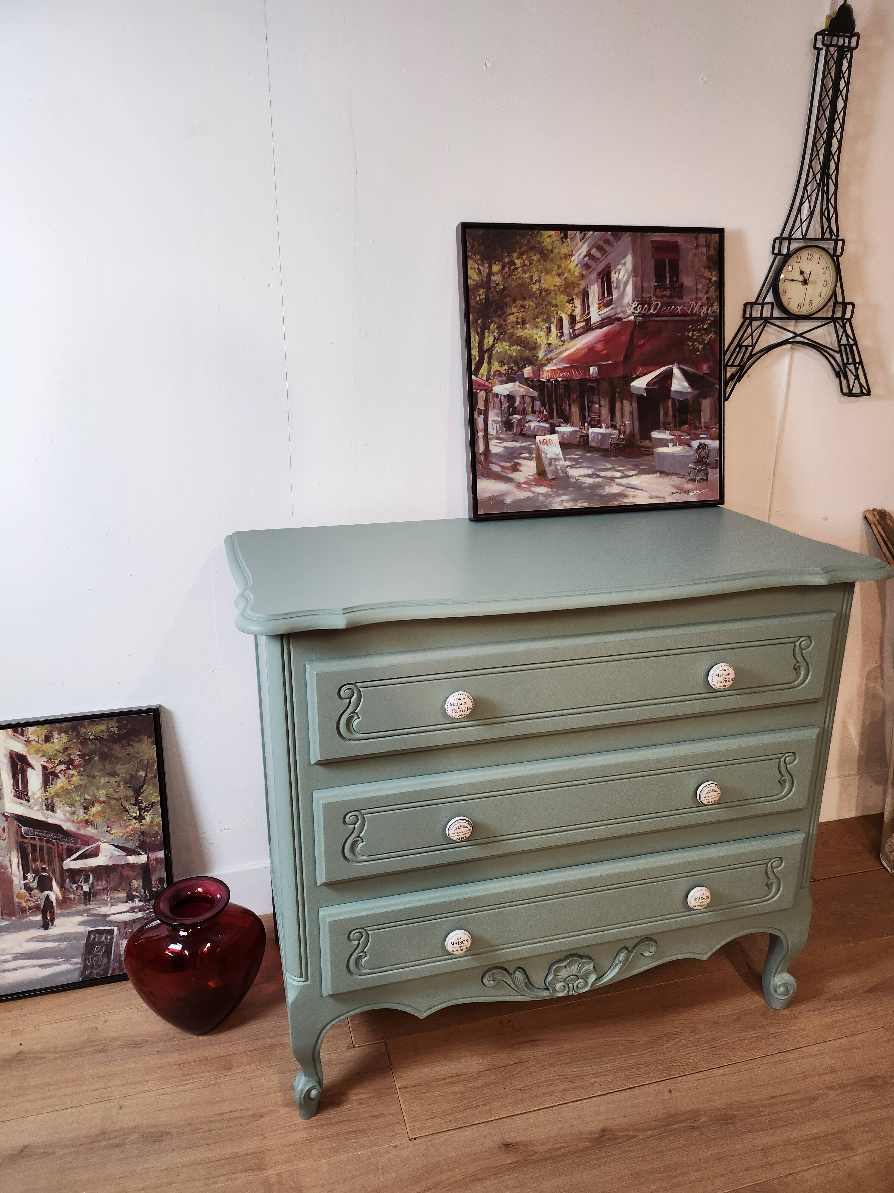 Chest of drawers with 3 drawers