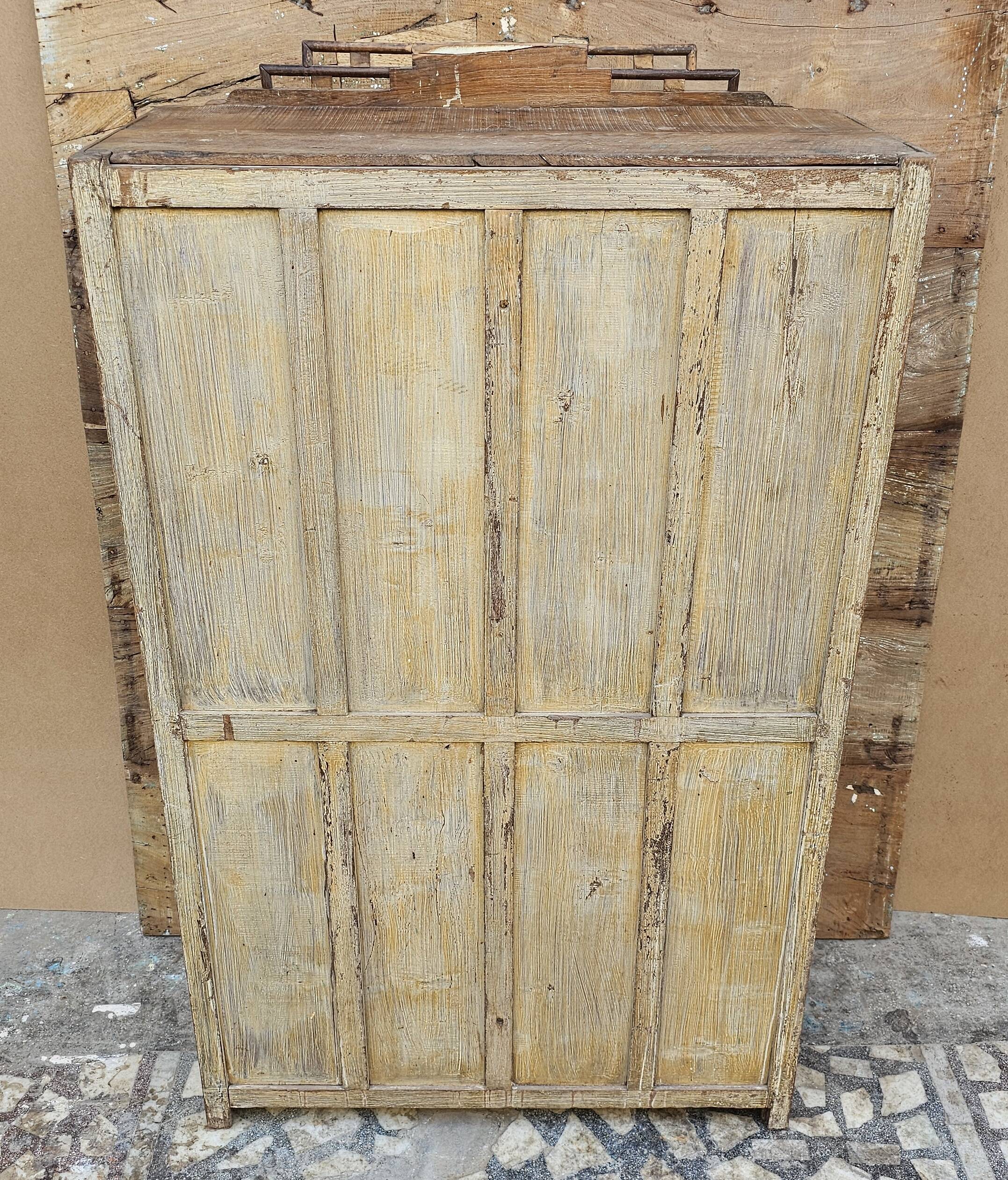 Ancienne armoire Art déco en teck birman