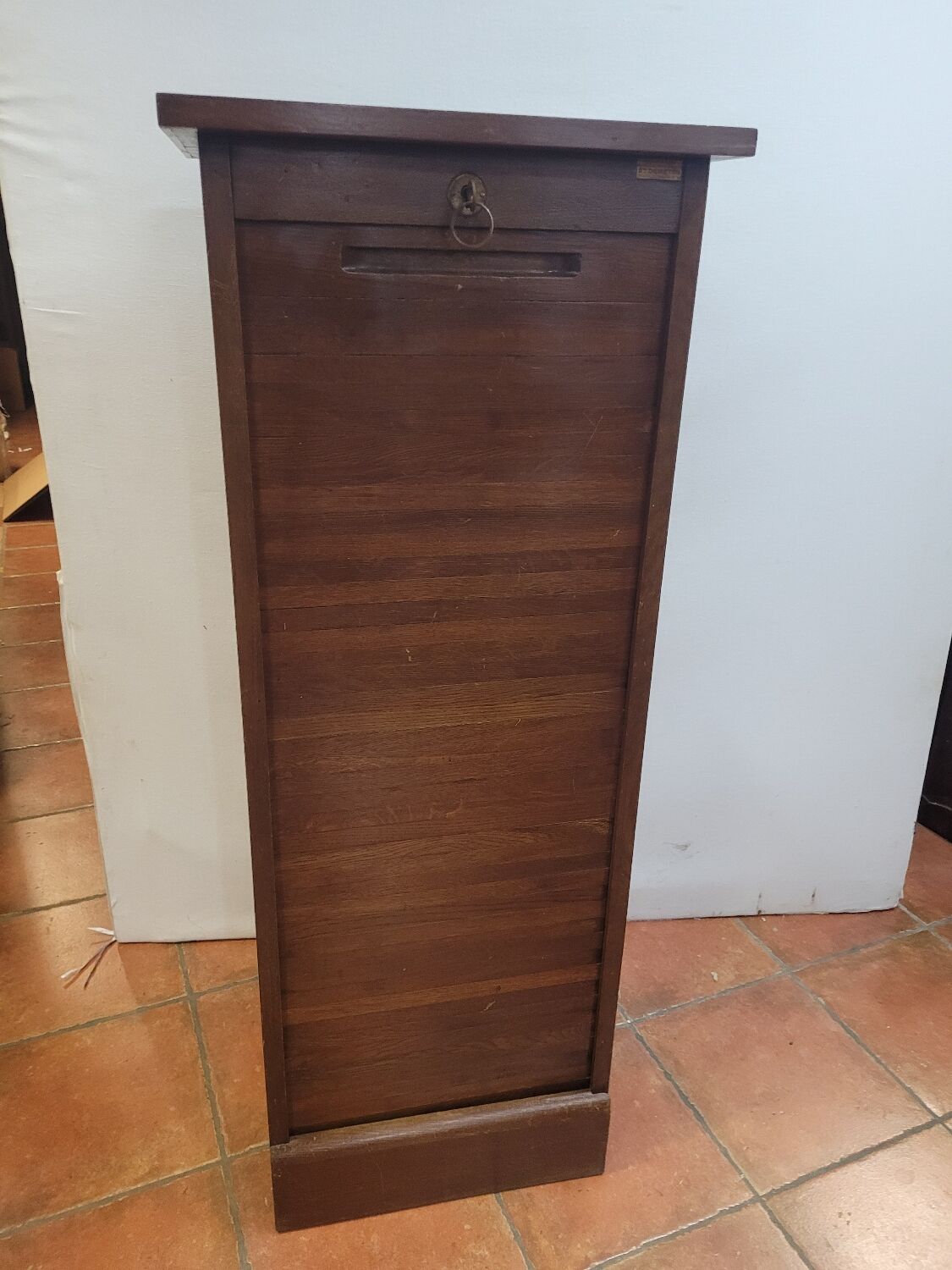 Old single curtain binder