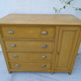 Shop furniture counter