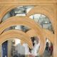 Grand miroir « palmes » en rotin