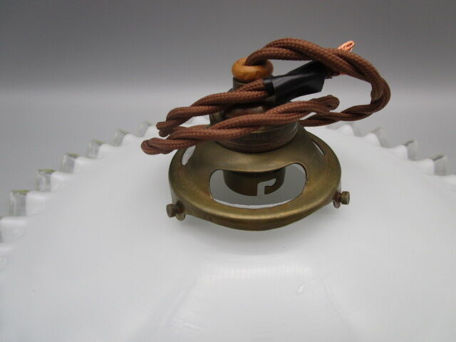 Old suspension in white opaline