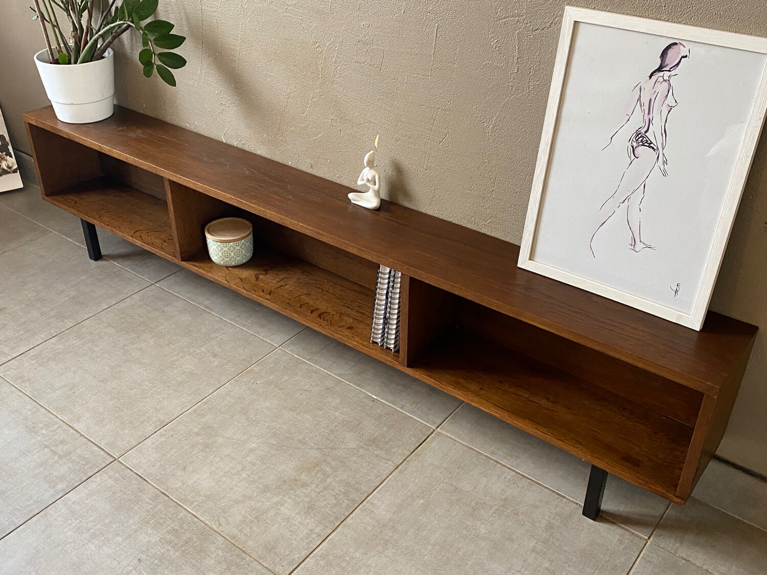 Enfilade of the 50s vintage solid wood (shallow)